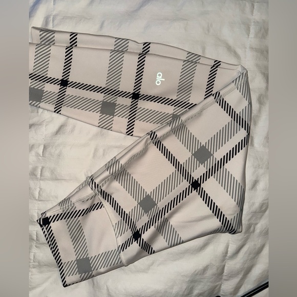 Alo Plaid leggings - Picture 8 of 8